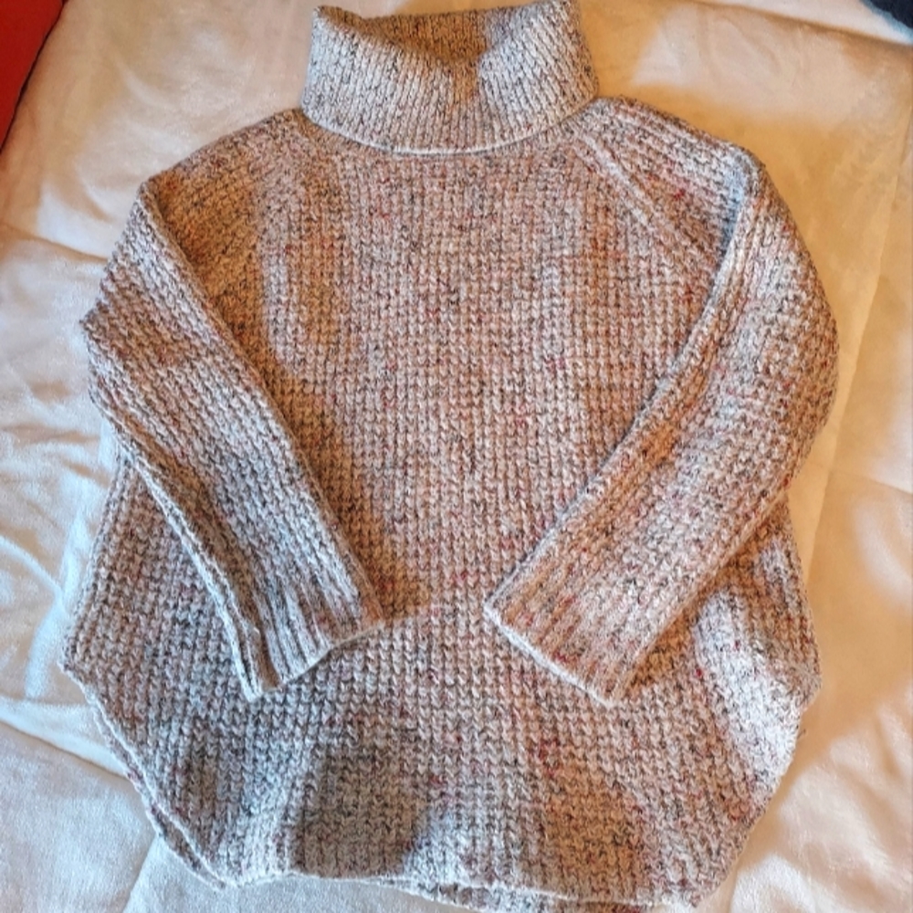 Free people sweater